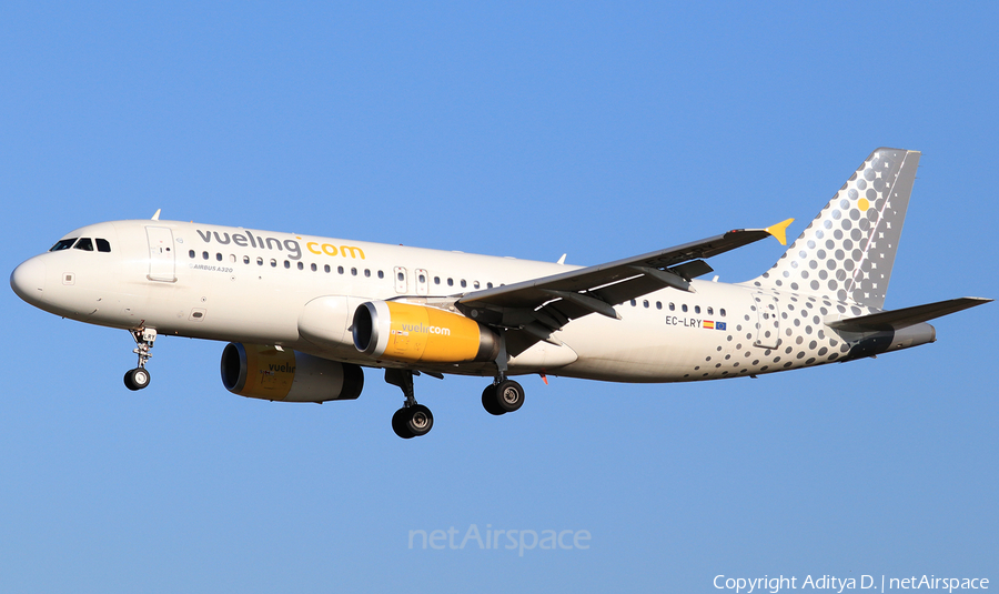 Vueling Airbus A320-232 (EC-LRY) | Photo 363490