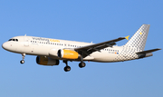 Vueling Airbus A320-232 (EC-LRY) at  Barcelona - El Prat, Spain