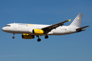 Vueling Airbus A320-232 (EC-LRY) at  Barcelona - El Prat, Spain