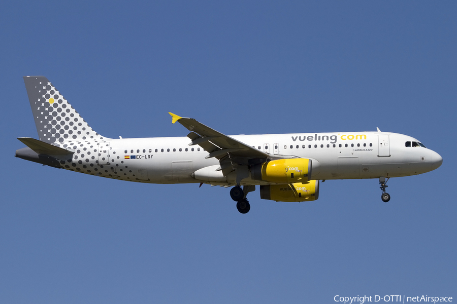 Vueling Airbus A320-232 (EC-LRY) | Photo 412785