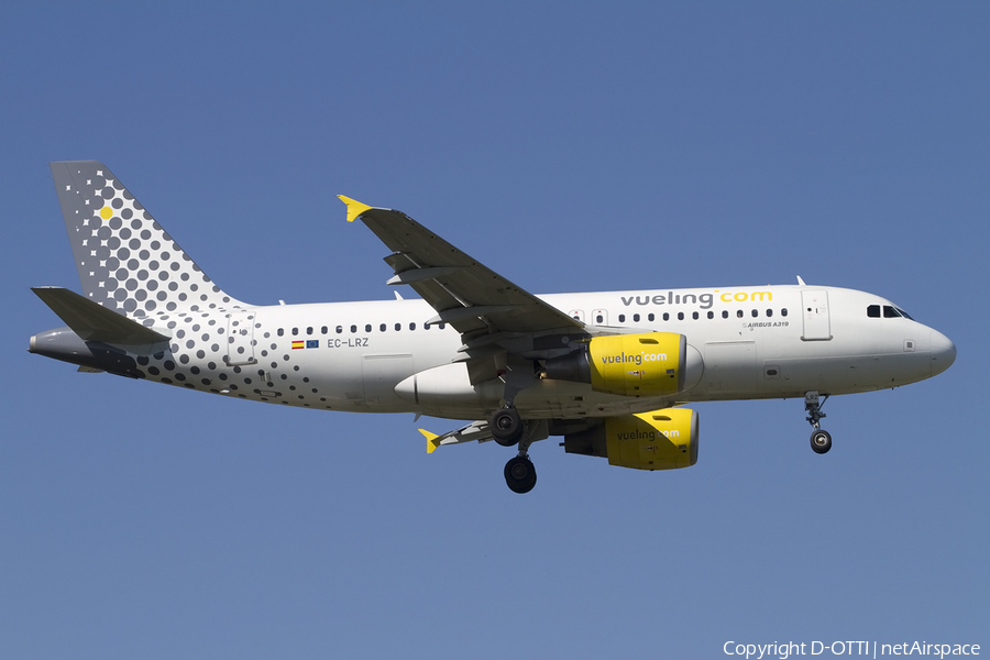 Vueling Airbus A319-112 (EC-LRZ) | Photo 405665