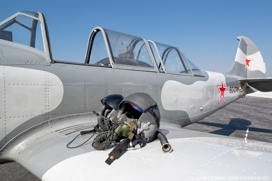 (Private) Yakovlev Yak-52 (EC-LTK) | Photo 594652