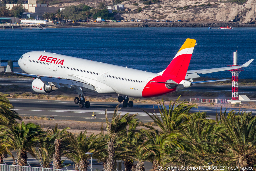 Iberia Airbus A330-302 (EC-LUB) | Photo 331080