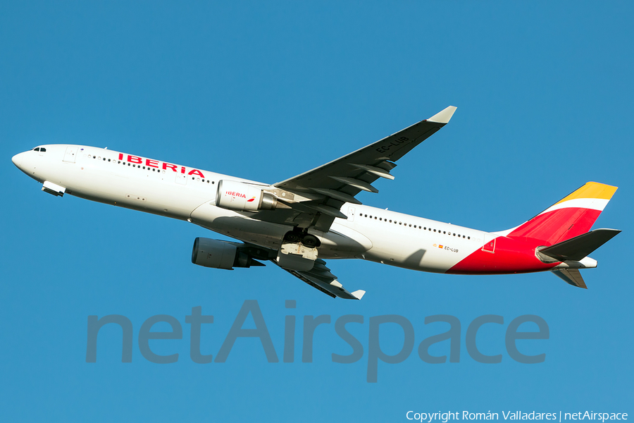 Iberia Airbus A330-302 (EC-LUB) | Photo 334958