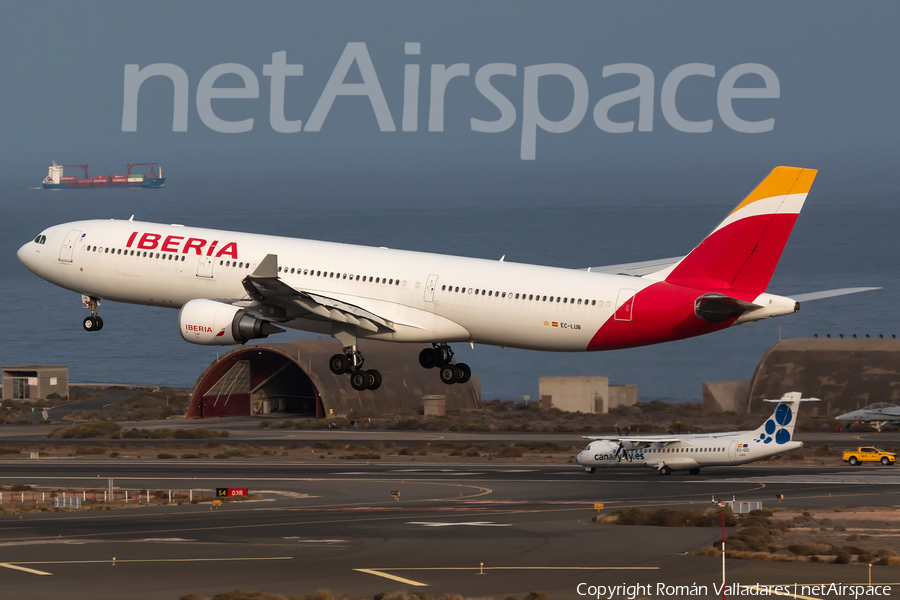 Iberia Airbus A330-302 (EC-LUB) | Photo 354738