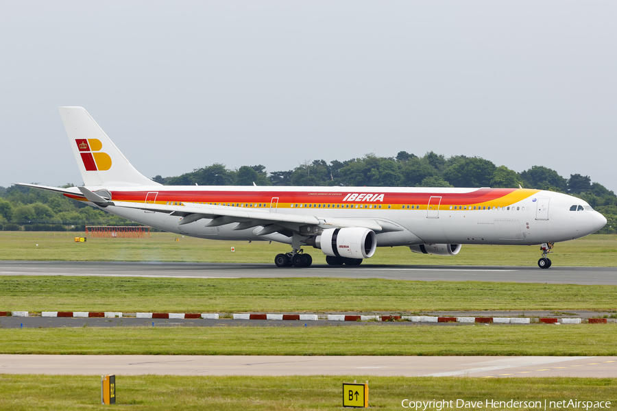 Iberia Airbus A330-302 (EC-LUB) | Photo 142081