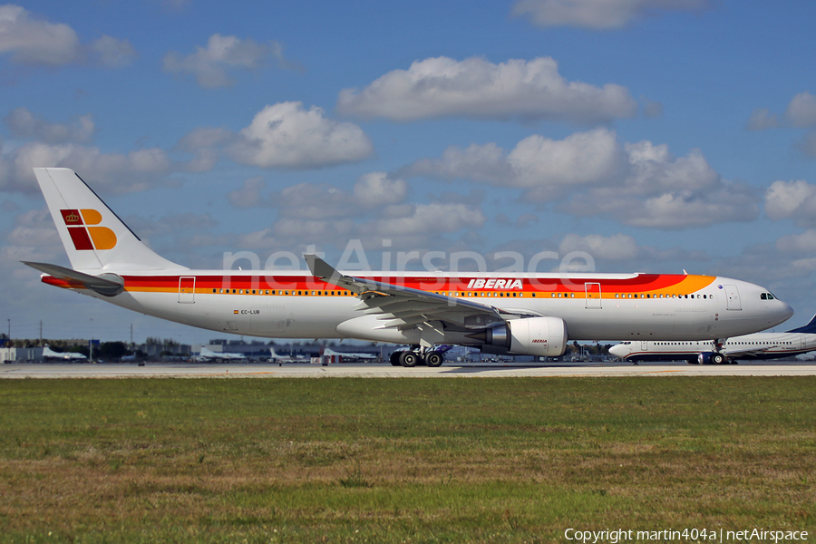 Iberia Airbus A330-302 (EC-LUB) | Photo 25554
