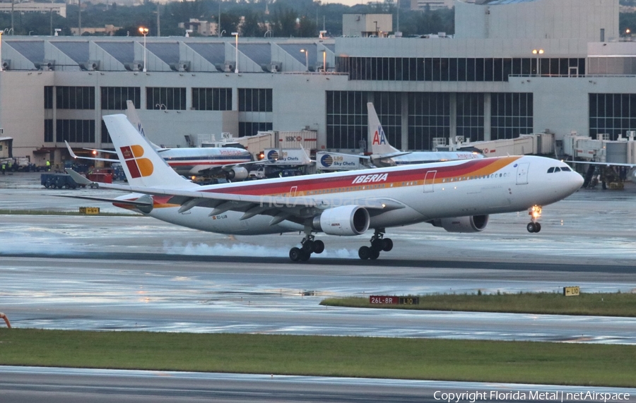 Iberia Airbus A330-302 (EC-LUB) | Photo 312747