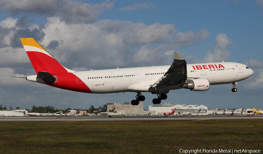 Iberia Airbus A330-302 (EC-LUB) | Photo 543326
