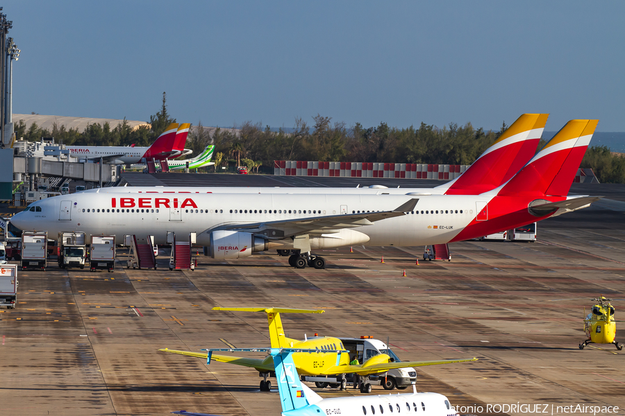 Iberia Airbus A330-302 (EC-LUK) | Photo 421515