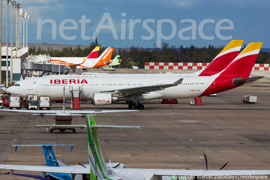 Iberia Airbus A330-302 (EC-LUK) | Photo 421572