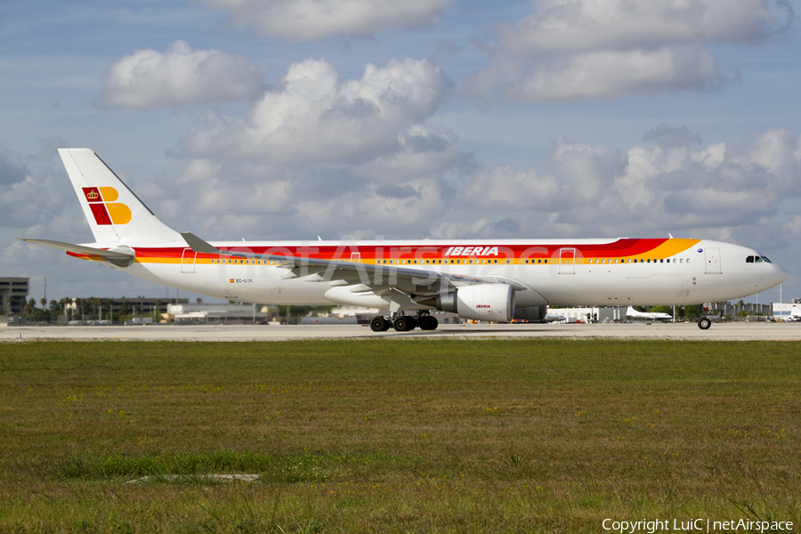 Iberia Airbus A330-302 (EC-LUK) | Photo 25501