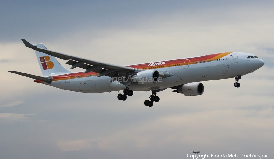 Iberia Airbus A330-302 (EC-LUK) | Photo 312748
