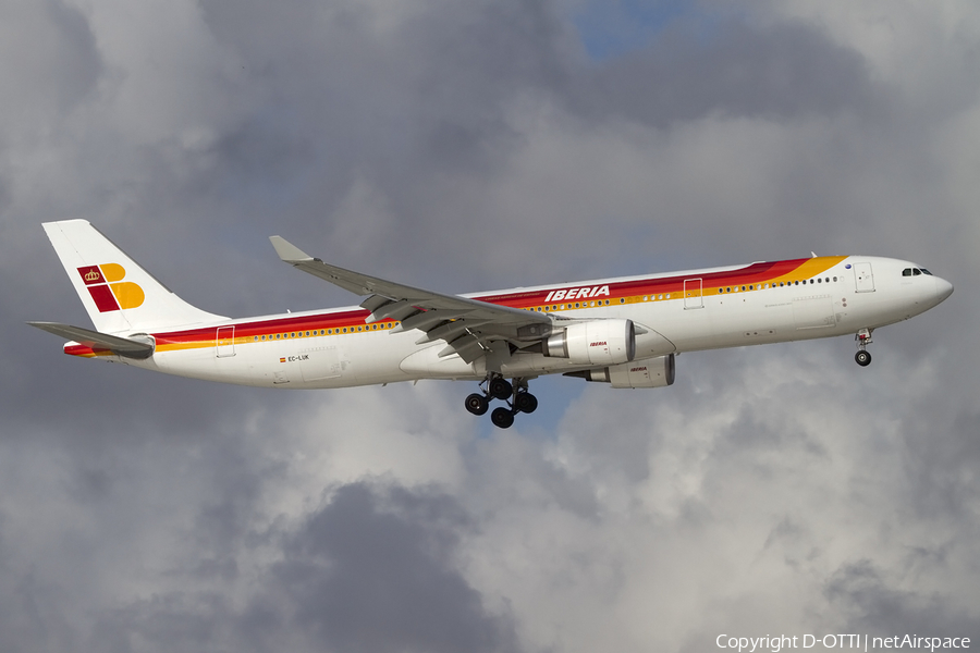 Iberia Airbus A330-302 (EC-LUK) | Photo 432421