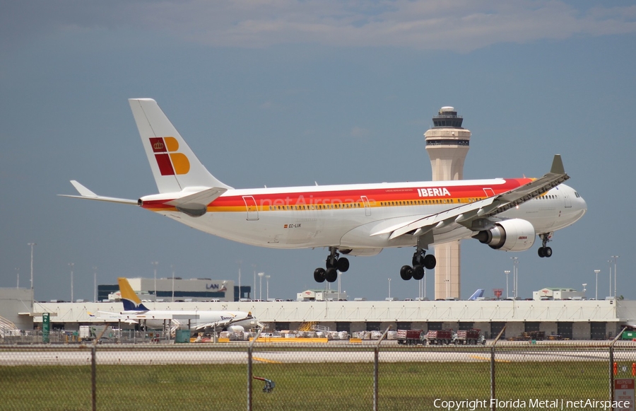 Iberia Airbus A330-302 (EC-LUK) | Photo 577160