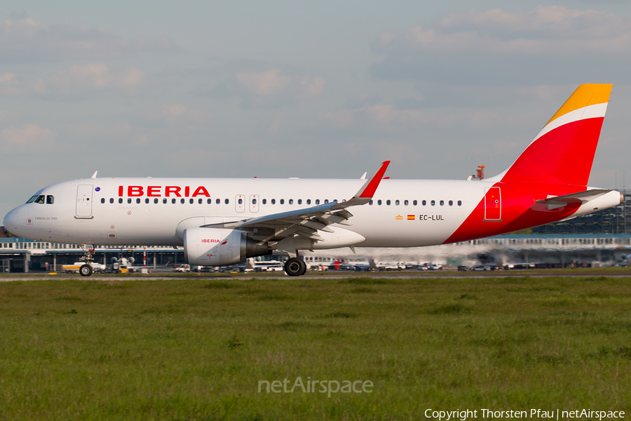 Iberia Airbus A320-216 (EC-LUL) | Photo 107247