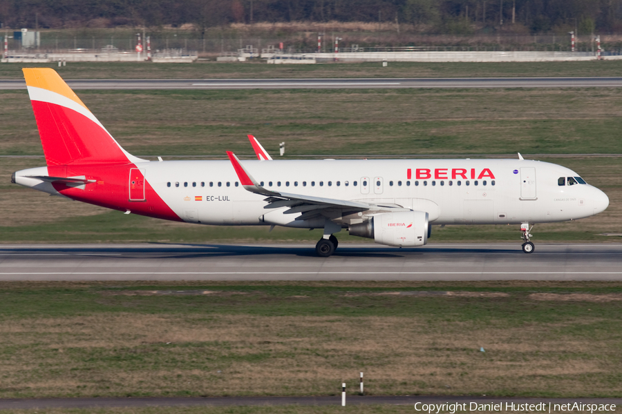 Iberia Airbus A320-216 (EC-LUL) | Photo 474580