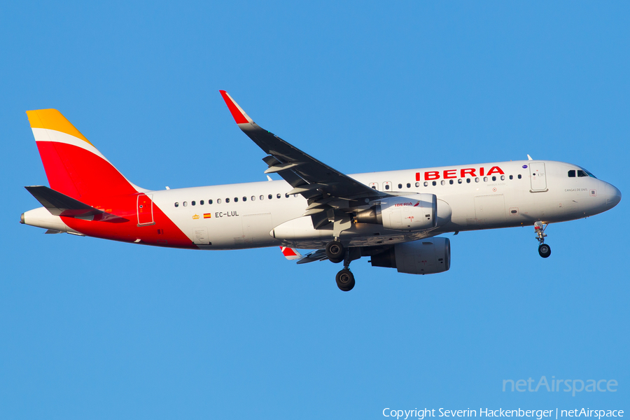 Iberia Airbus A320-216 (EC-LUL) | Photo 239292