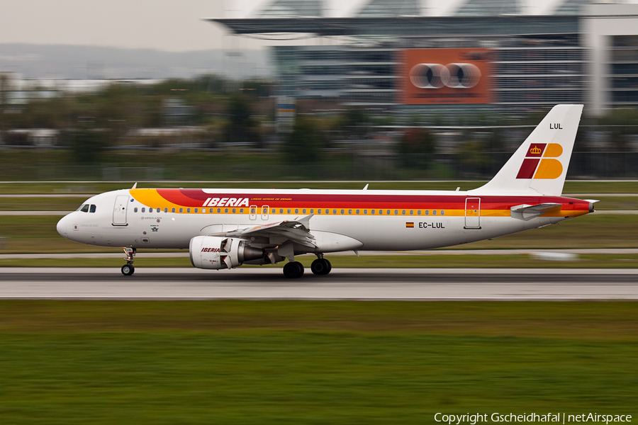 Iberia Airbus A320-216 (EC-LUL) | Photo 64087