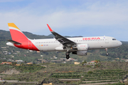 Iberia Airbus A320-216 (EC-LUL) at  La Palma (Santa Cruz de La Palma), Spain