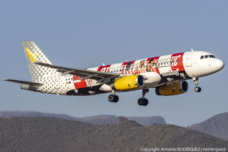 Vueling Airbus A320-232 (EC-LUO) | Photo 664348