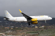Vueling Airbus A320-232 (EC-LUO) at  La Palma (Santa Cruz de La Palma), Spain