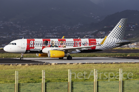 Vueling Airbus A320-232 (EC-LUO) at  Tenerife Norte - Los Rodeos, Spain