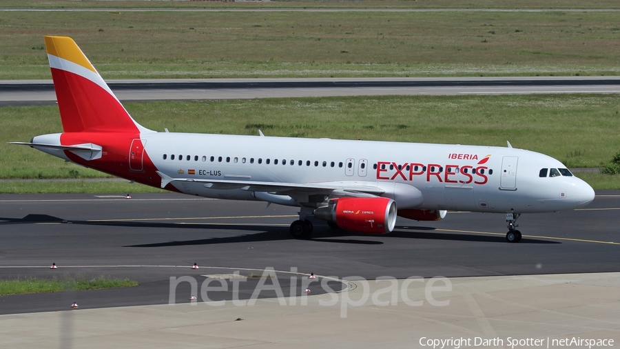 Iberia Express Airbus A320-216 (EC-LUS) | Photo 217790
