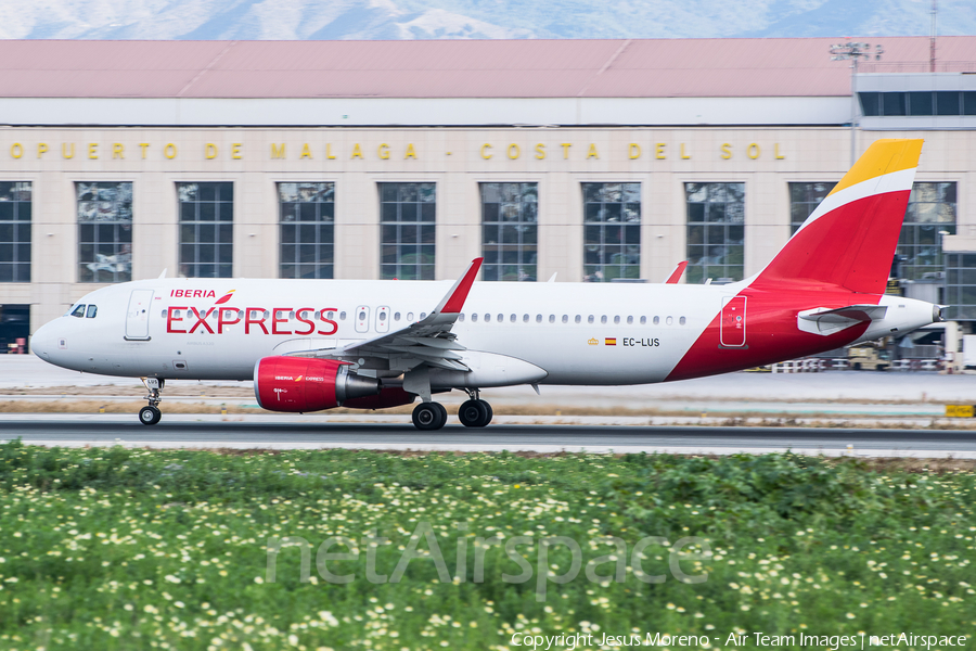 Iberia Express Airbus A320-216 (EC-LUS) | Photo 171088