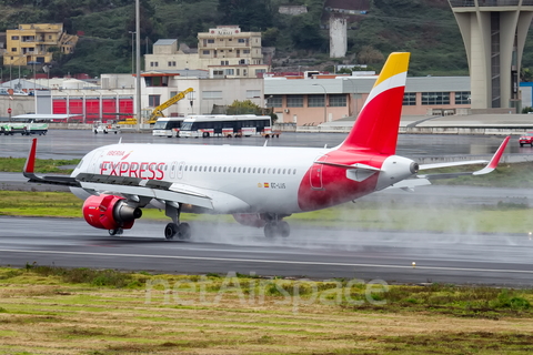 Iberia Express Airbus A320-216 (EC-LUS) at  Tenerife Norte - Los Rodeos, Spain