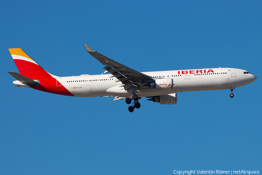 Iberia Airbus A330-302 (EC-LUX) | Photo 642253