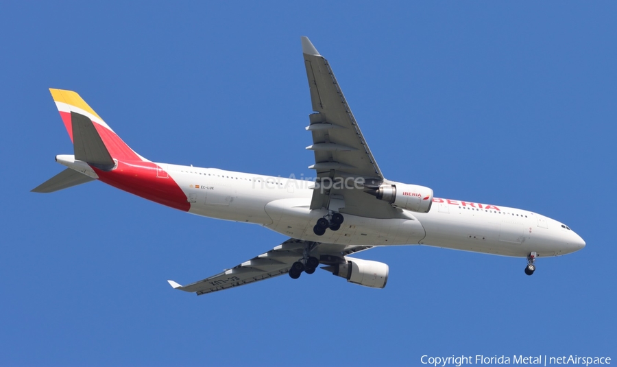 Iberia Airbus A330-302 (EC-LUX) | Photo 578140