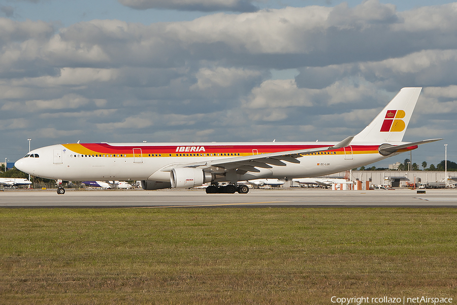 Iberia Airbus A330-302 (EC-LUX) | Photo 134245