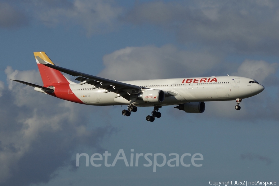 Iberia Airbus A330-302 (EC-LUX) | Photo 291582