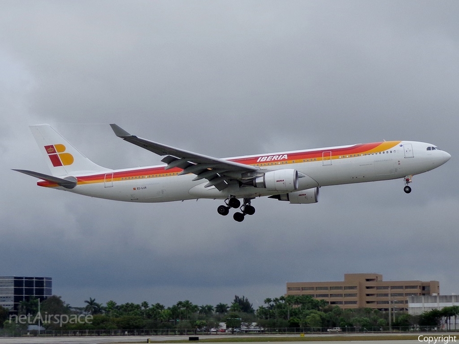 Iberia Airbus A330-302 (EC-LUX) | Photo 41077