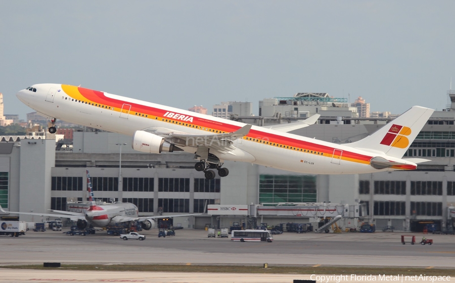 Iberia Airbus A330-302 (EC-LUX) | Photo 577171