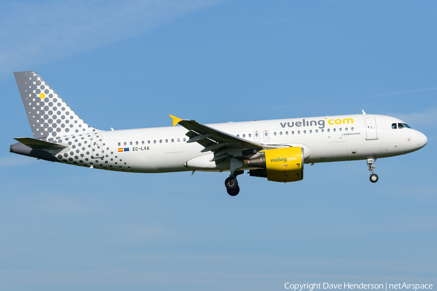 Vueling Airbus A320-214 (EC-LVA) | Photo 450172