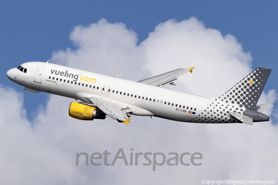 Vueling Airbus A320-214 (EC-LVB) | Photo 165591