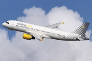 Vueling Airbus A320-214 (EC-LVB) at  Barcelona - El Prat, Spain