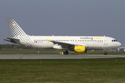 Vueling Airbus A320-214 (EC-LVC) at  Copenhagen - Kastrup, Denmark
