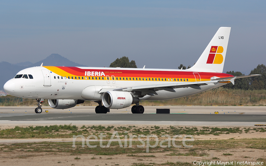 Iberia Airbus A320-216 (EC-LVD) | Photo 284714