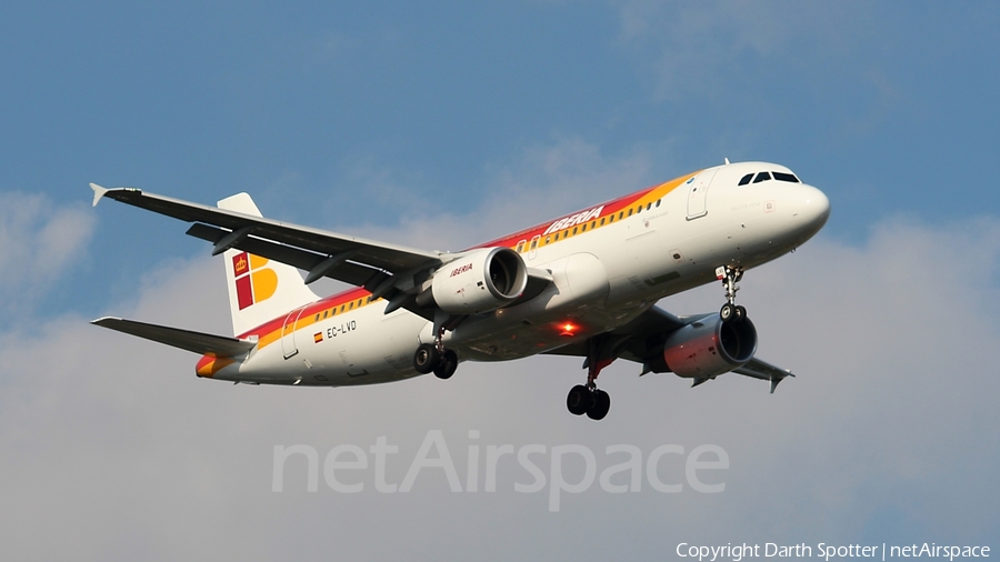 Iberia Airbus A320-216 (EC-LVD) | Photo 212063