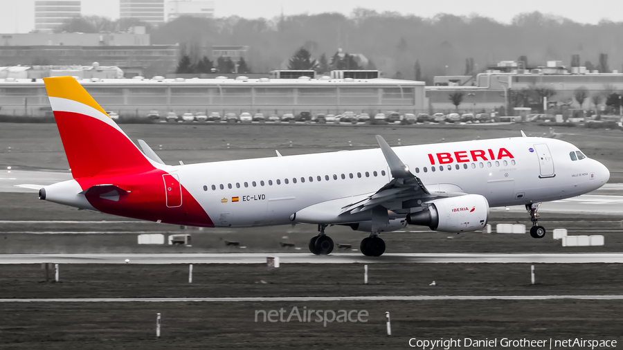 Iberia Airbus A320-216 (EC-LVD) | Photo 98210