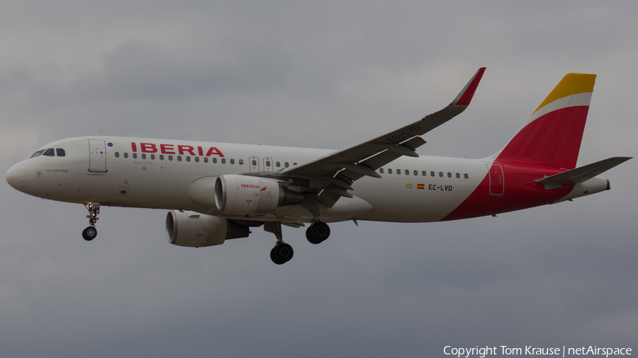 Iberia Airbus A320-216 (EC-LVD) | Photo 328140