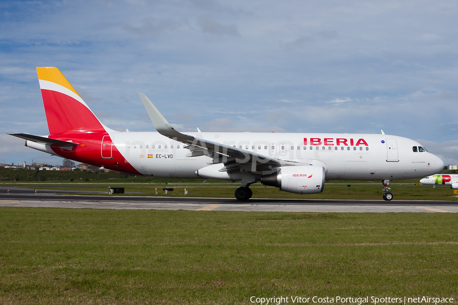 Iberia Airbus A320-216 (EC-LVD) | Photo 103348