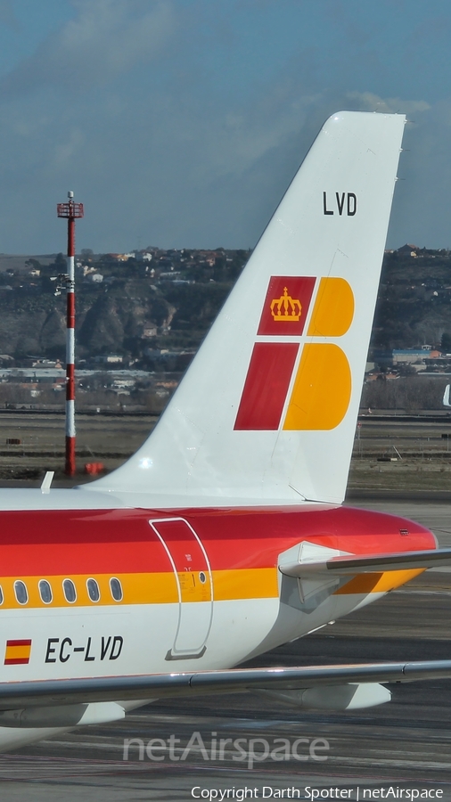 Iberia Airbus A320-216 (EC-LVD) | Photo 215176