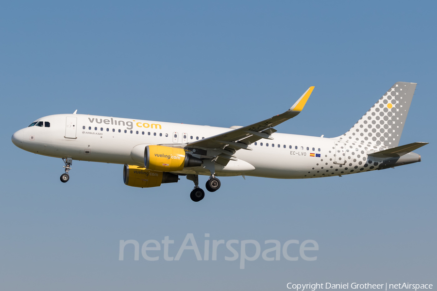 Vueling Airbus A320-214 (EC-LVO) | Photo 156884