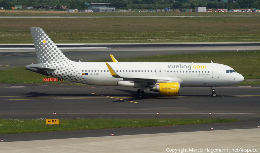 Vueling Airbus A320-214 (EC-LVO) | Photo 108060