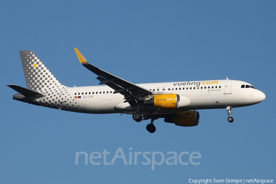 Vueling Airbus A320-214 (EC-LVO) | Photo 29131