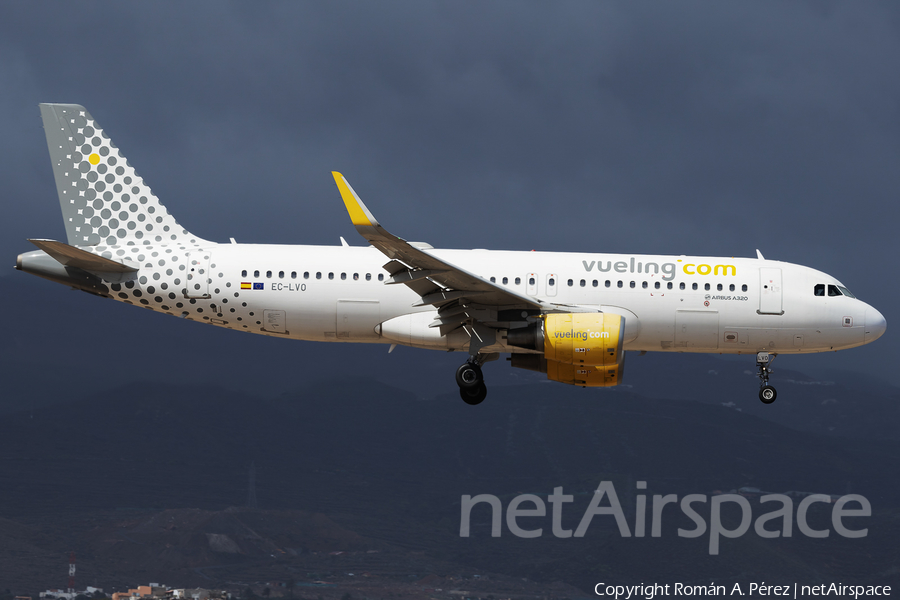 Vueling Airbus A320-214 (EC-LVO) | Photo 650277
